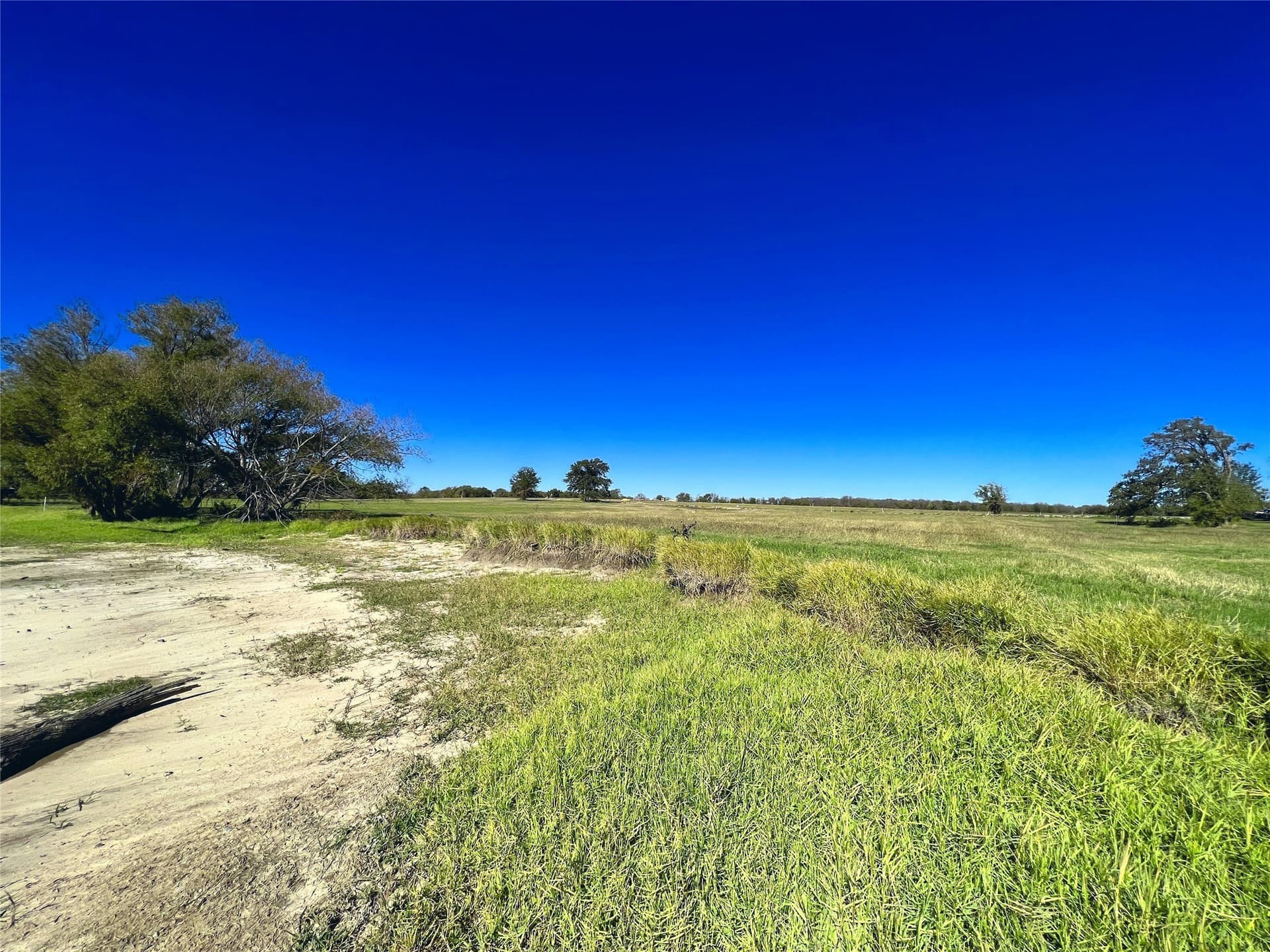 1.11 acres in Navarro County - photo 20