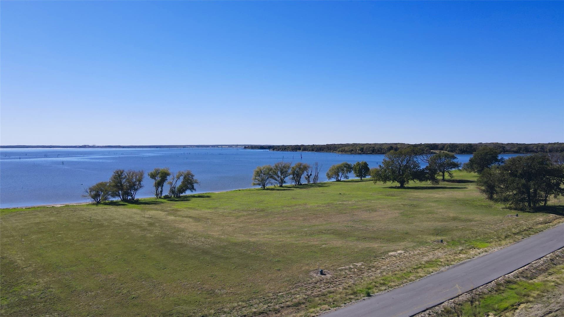 1.11 acres in Navarro County - photo 36