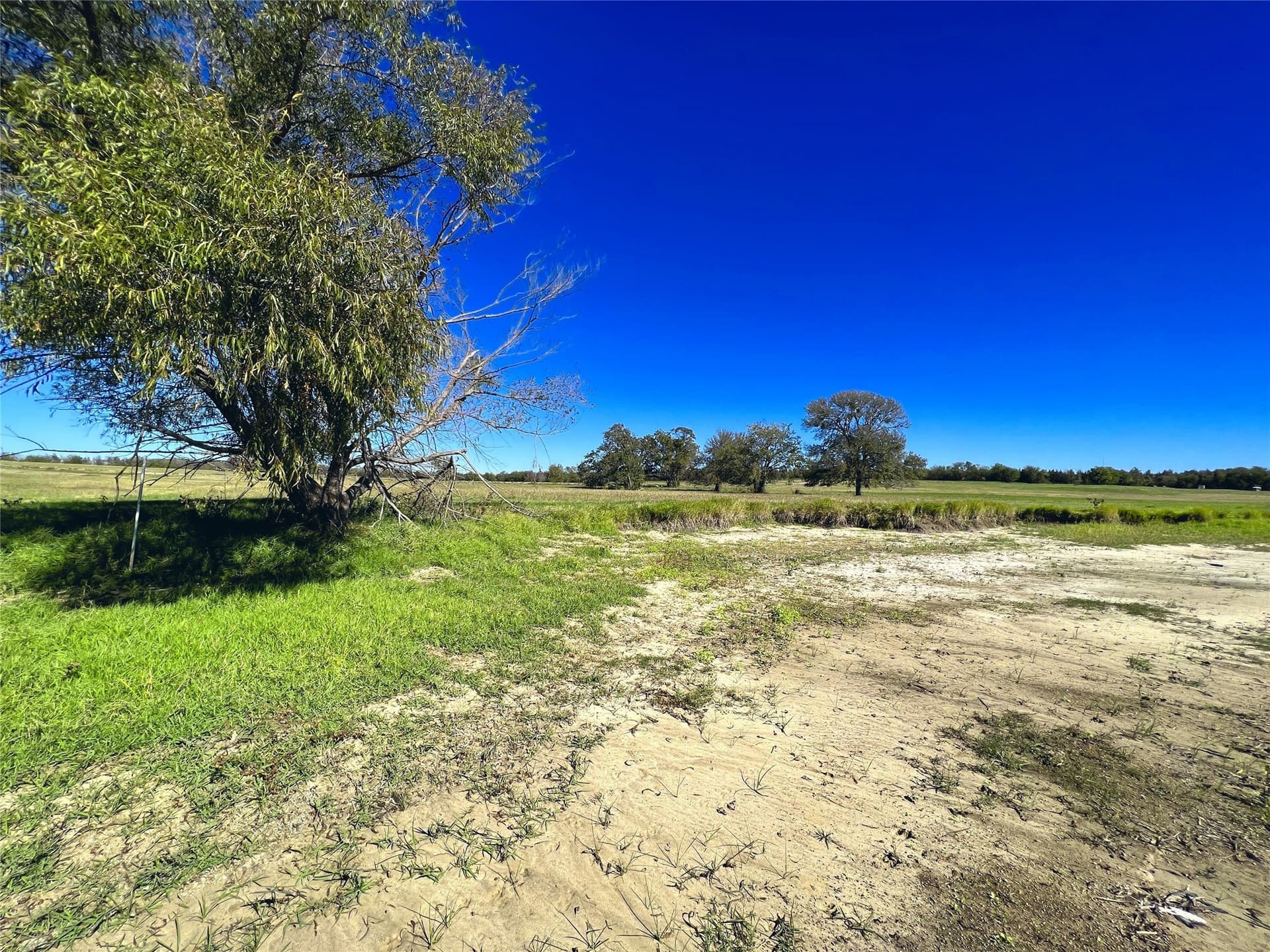 1.11 acres in Navarro County - photo 23