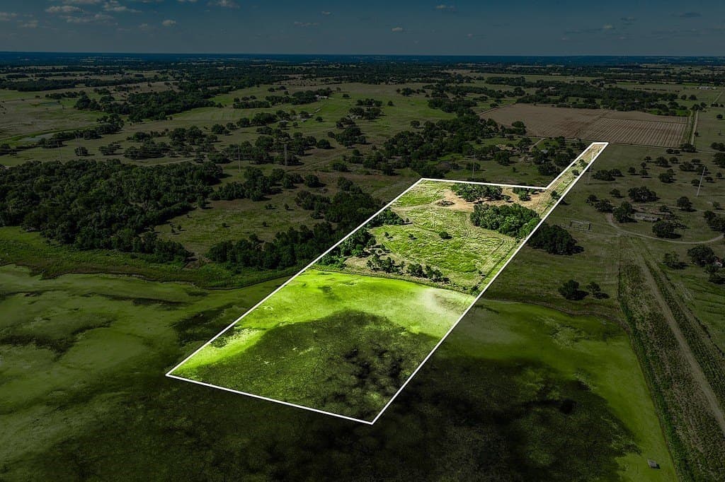 17.83 acres in Fayette County gallery image 4