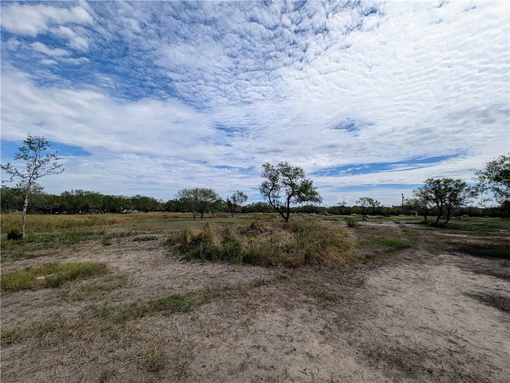2.72 acres in Nueces County