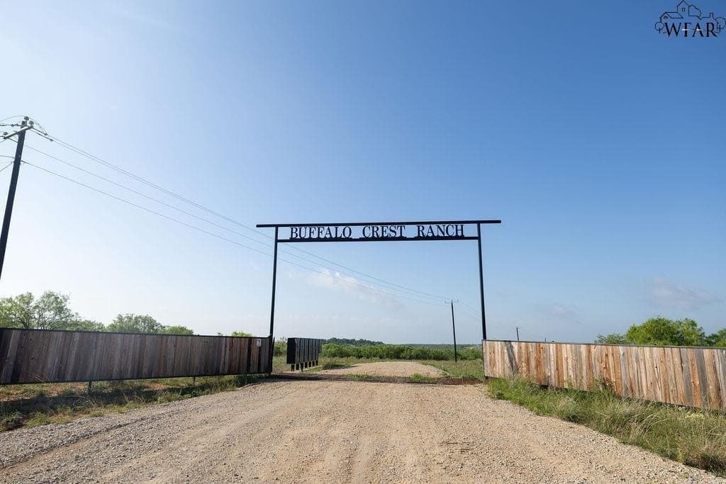 11 acres in Clay County gallery image 2