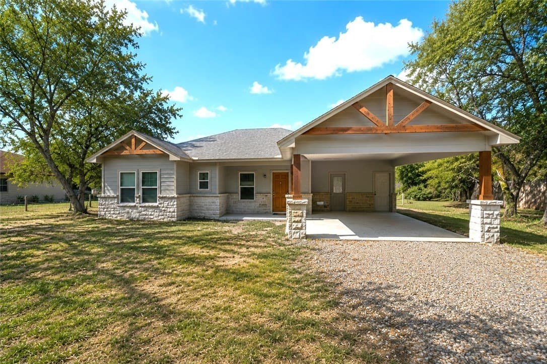 100,000 acres in Live Oak County