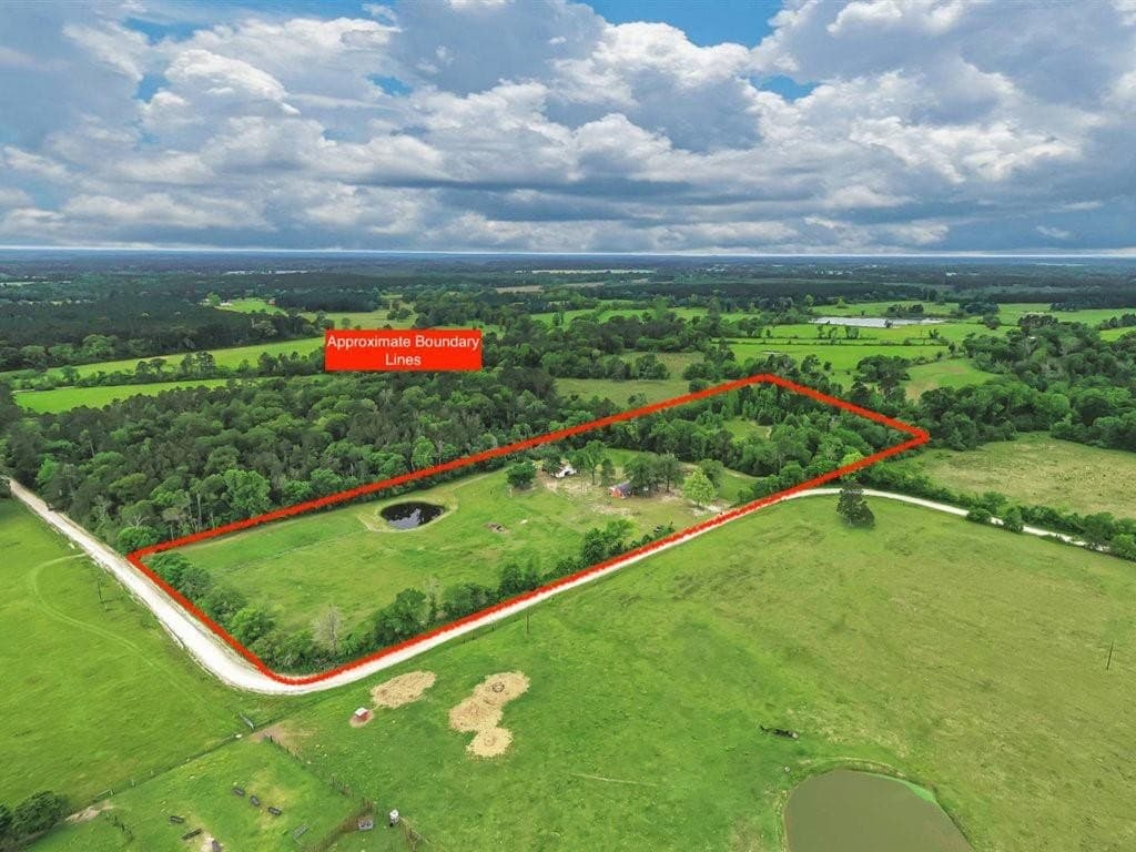 10.59 acres in Trinity County