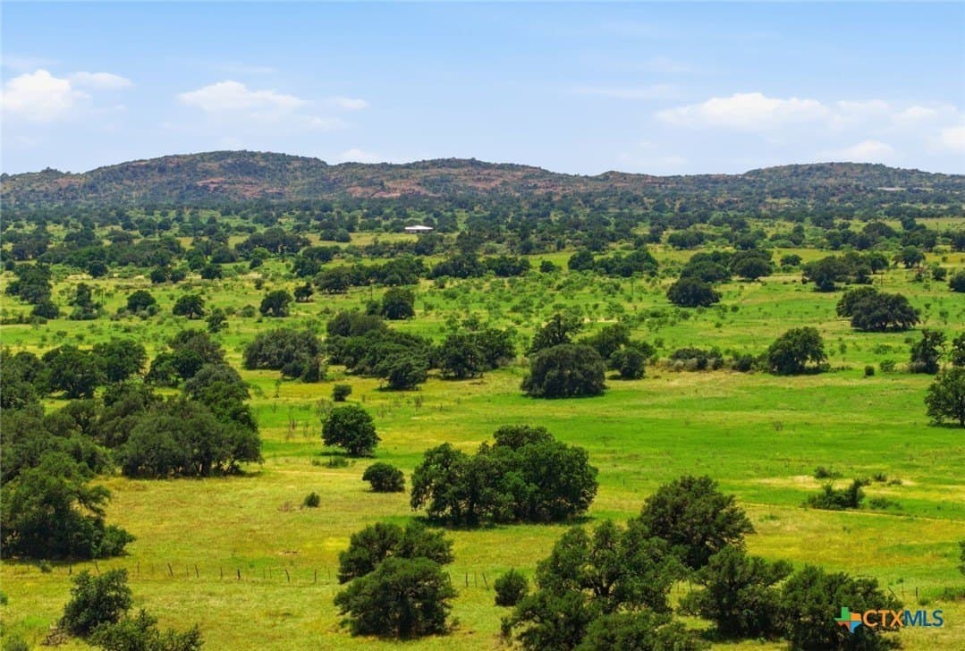 272 acres in Llano County - photo 17