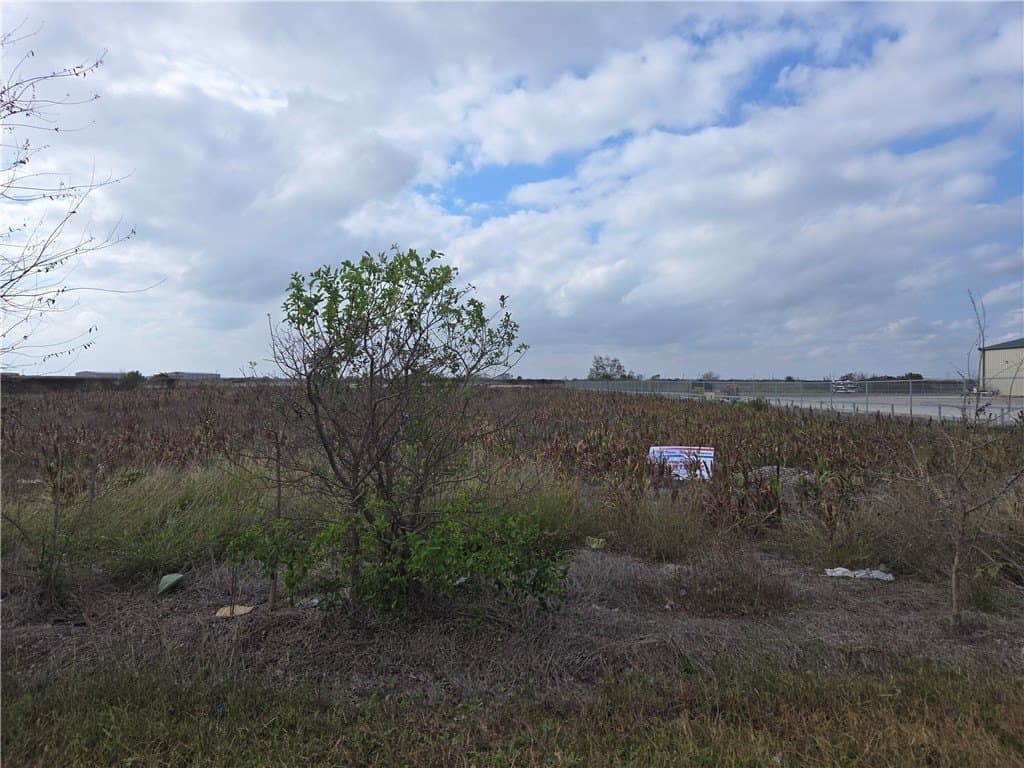 2 acres in Nueces County featured view