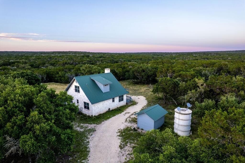 57.67 acres in Kerr County - photo 5