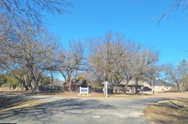 0.27 acres in Hill County - photo 6