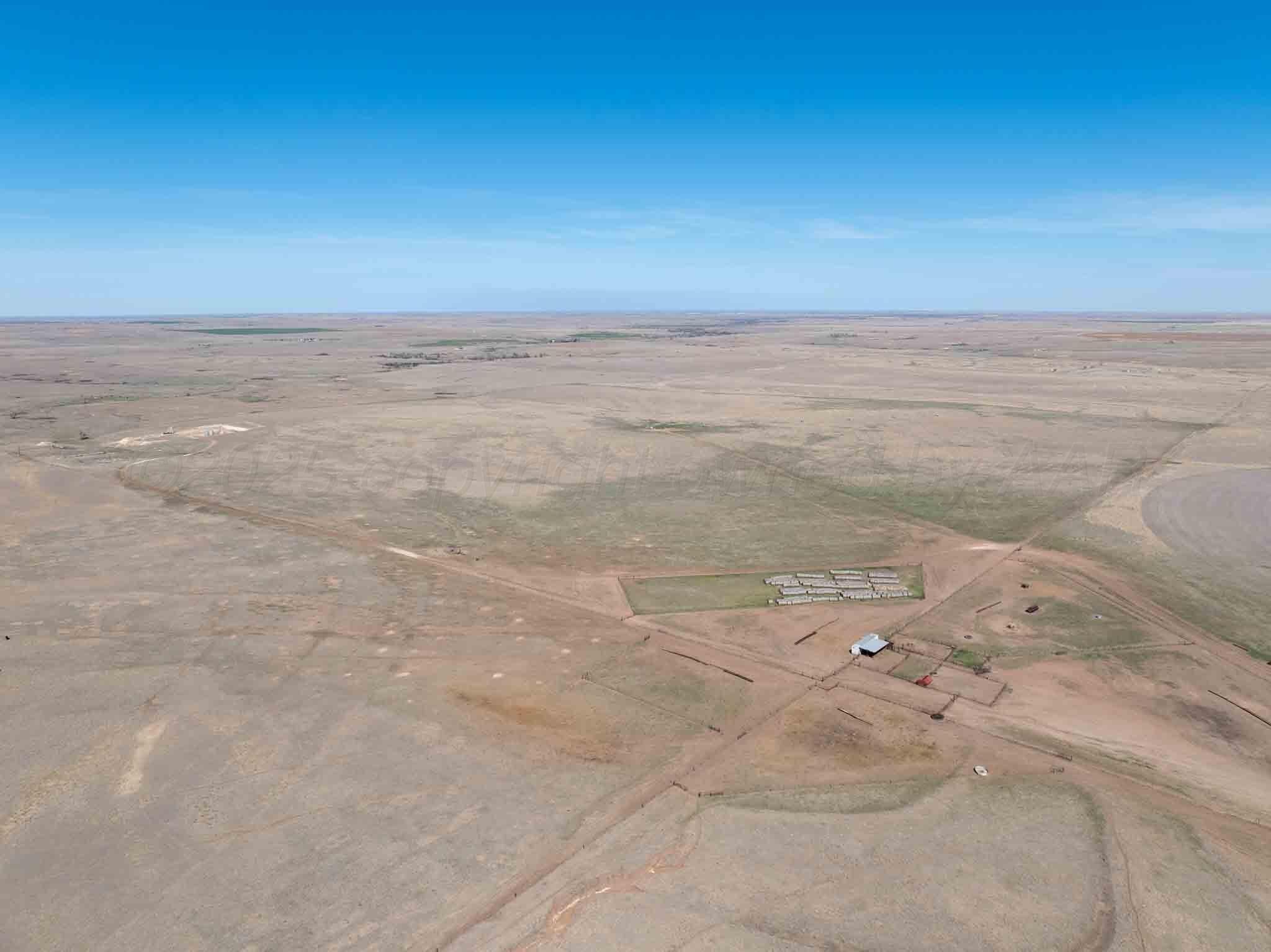 813 acres in Lipscomb County - photo 4
