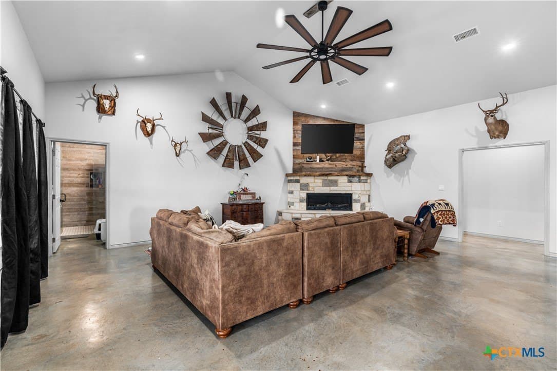 10 acres in Coryell County gallery image 4