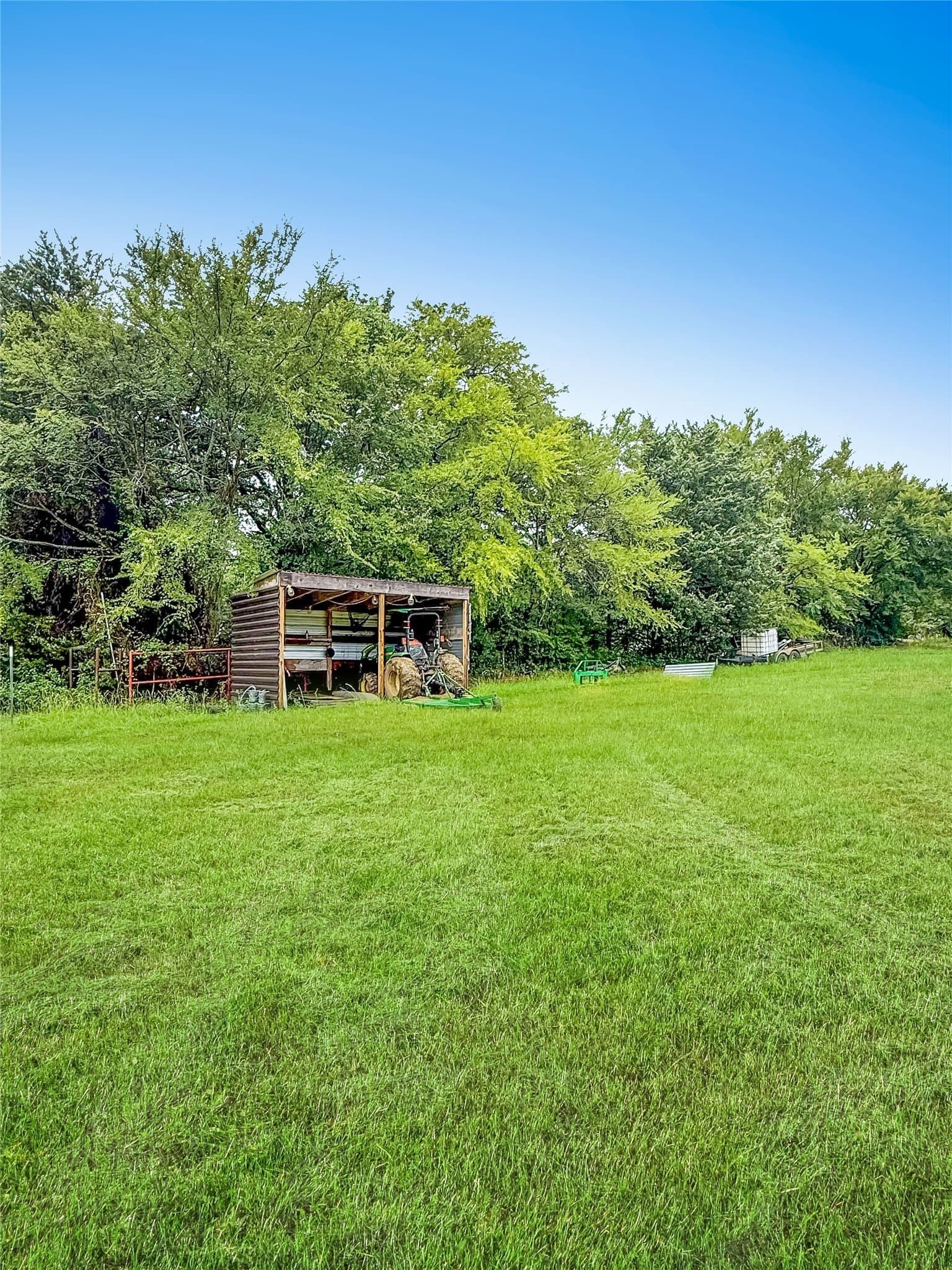 10.01 acres in Henderson County - photo 10