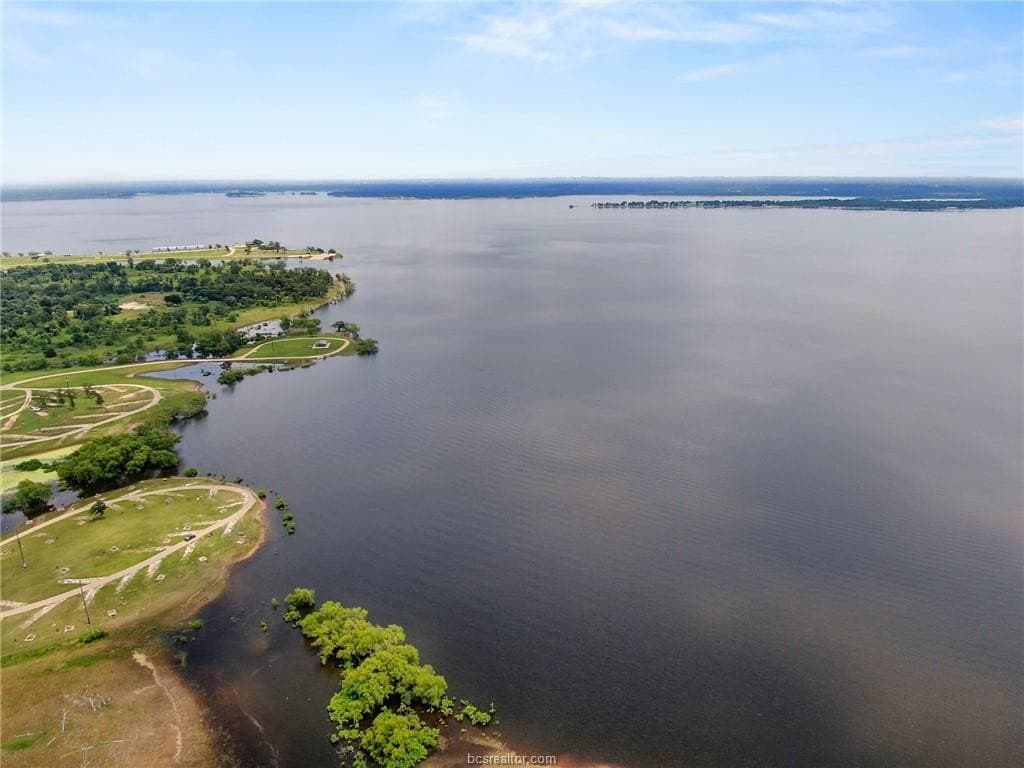 0.76 acres in Burleson County - photo 11