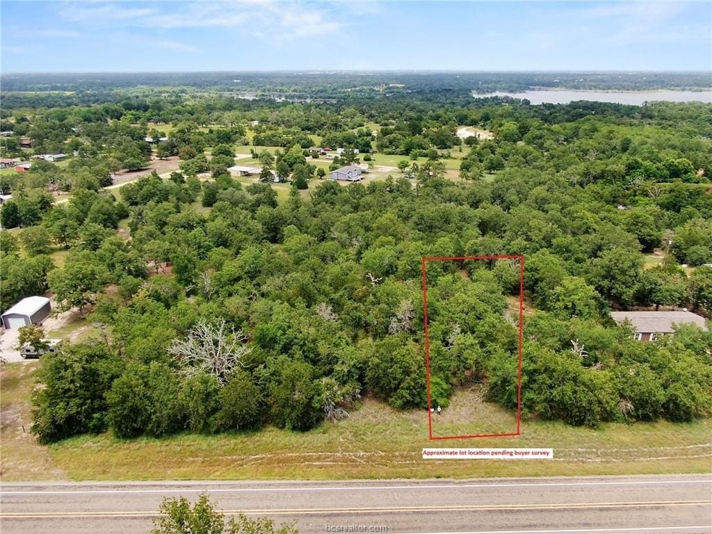0.76 acres in Burleson County