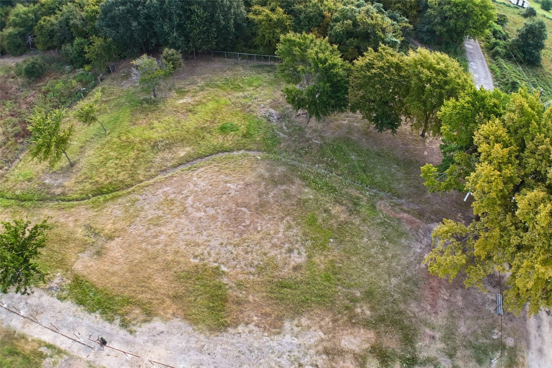 1 acres in Kaufman County gallery image 4
