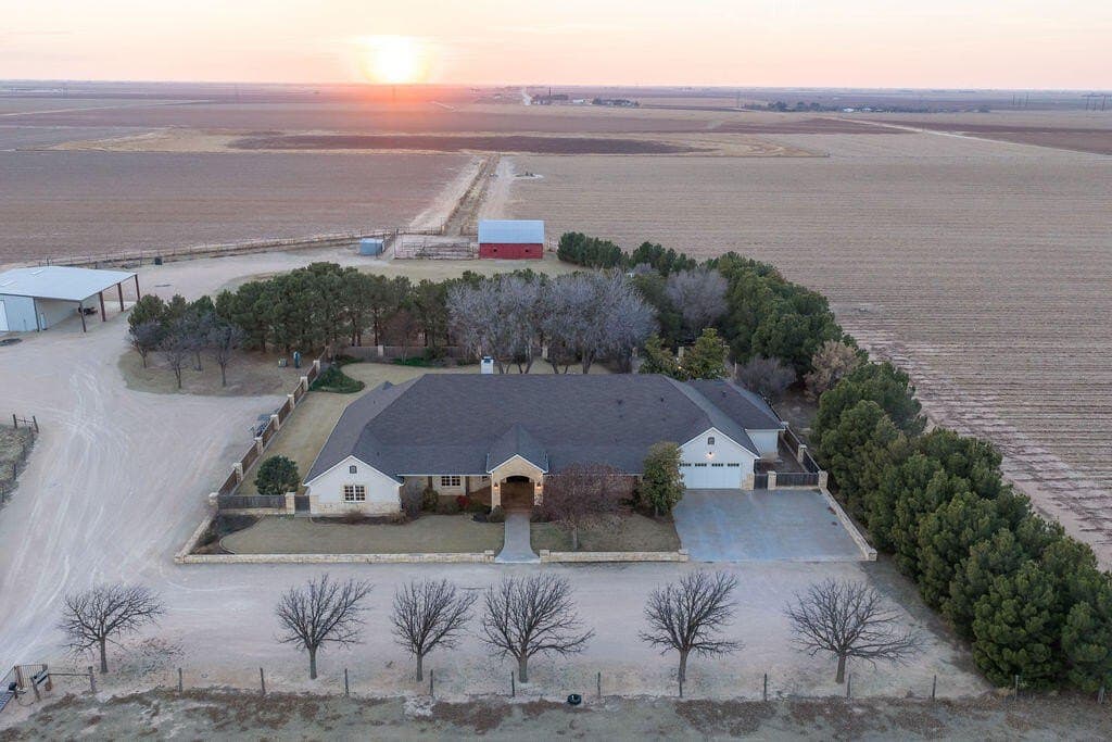 32.86 acres in Lubbock County gallery image 2