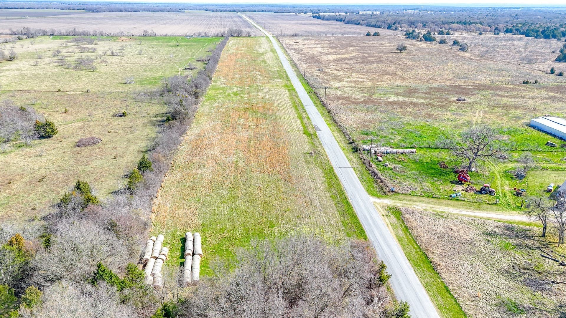 1 acres in Navarro County gallery image 3