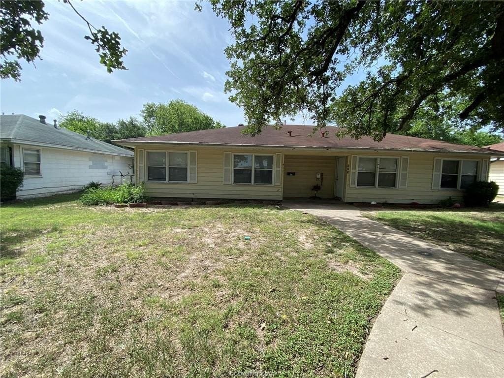 1.54 acres in Brazos County gallery image 4