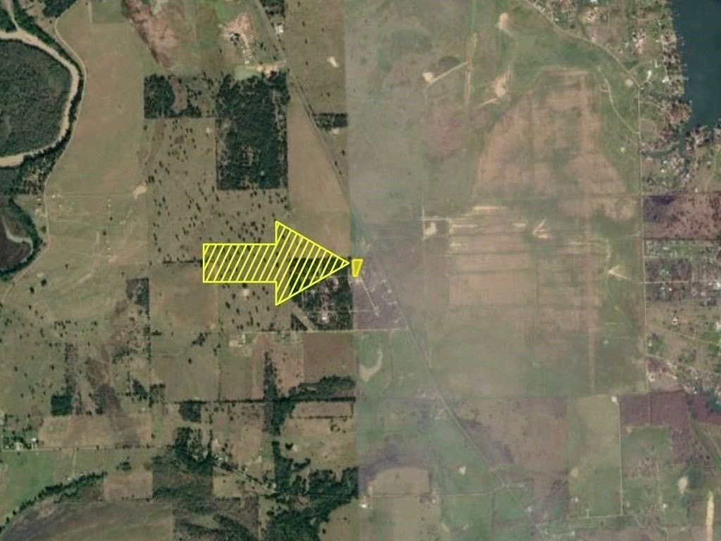 1.06 acres in Henderson County - photo 3