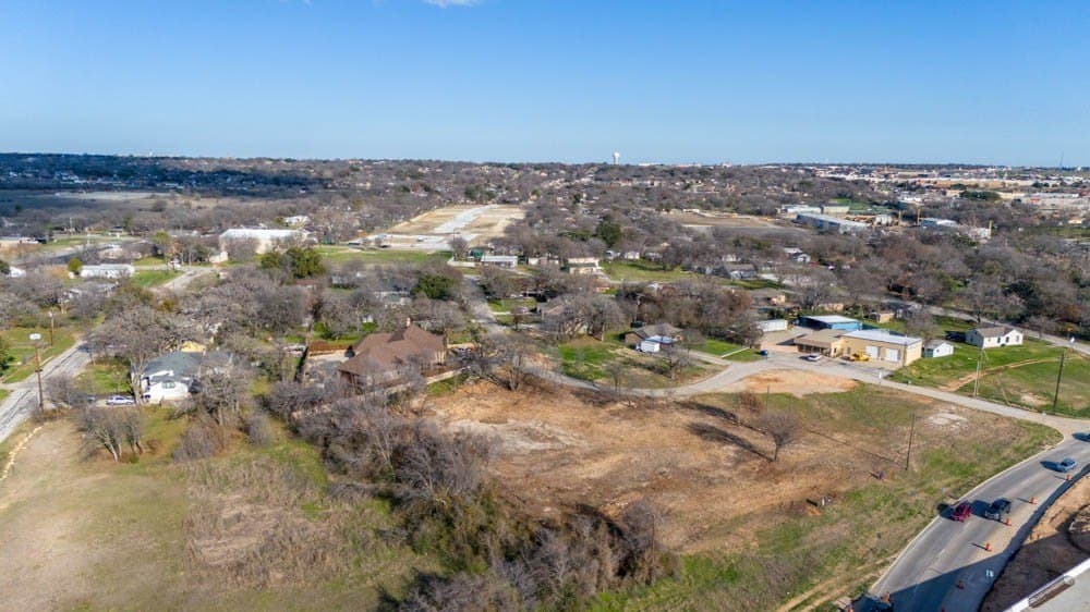 1.25 acres in Tarrant County - photo 9