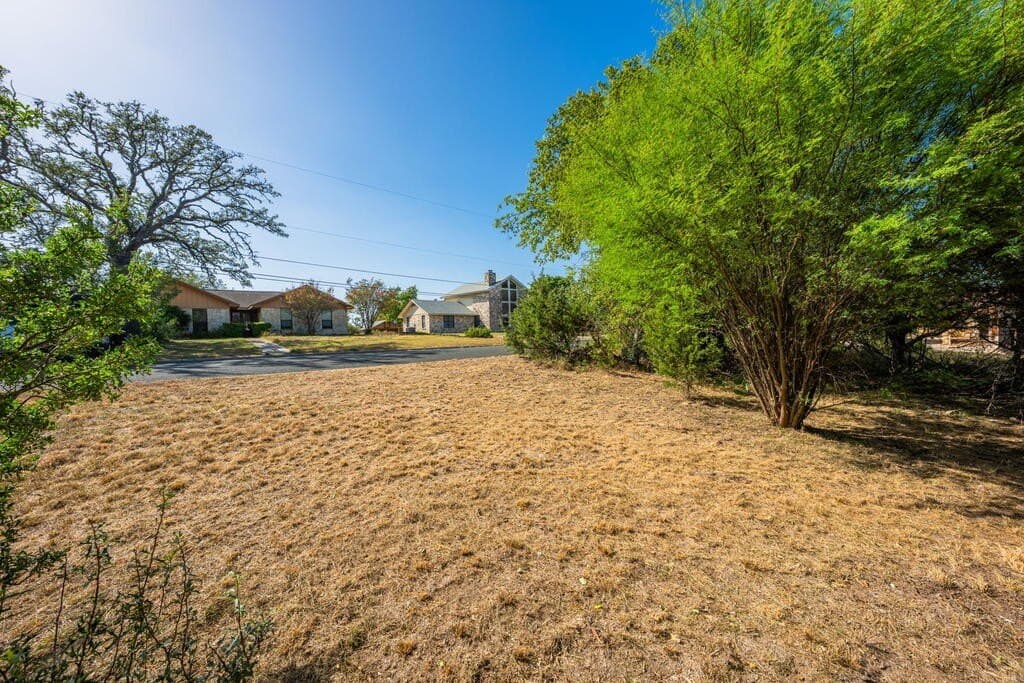 0.52 acres in Kerr County - photo 6