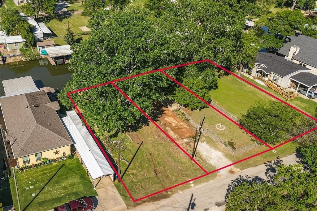 0.14 acres in Hood County gallery image 4