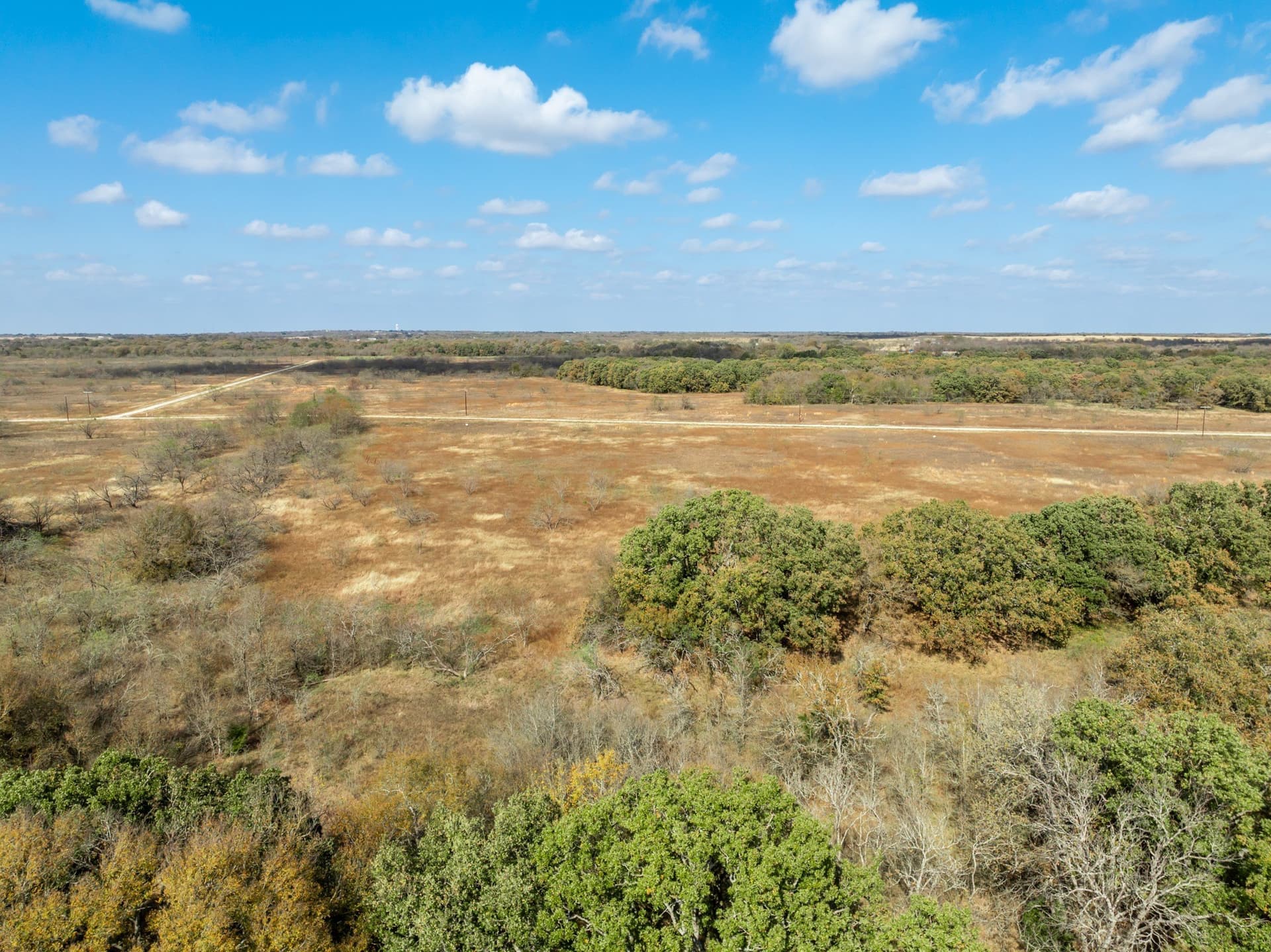 10.01 acres in Hill County gallery image 4