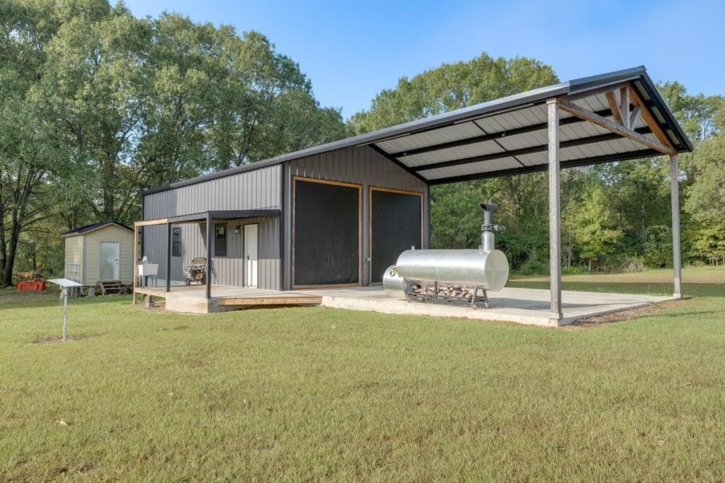 10.06 acres in LEON County