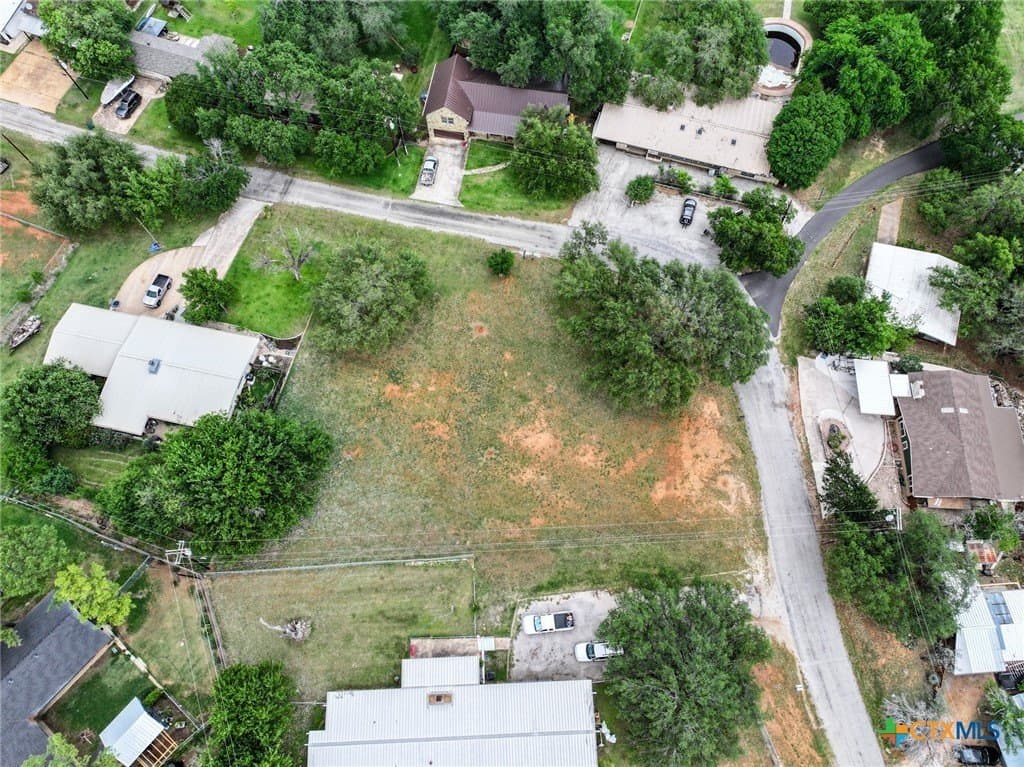 0.58 acres in Llano County - photo 9