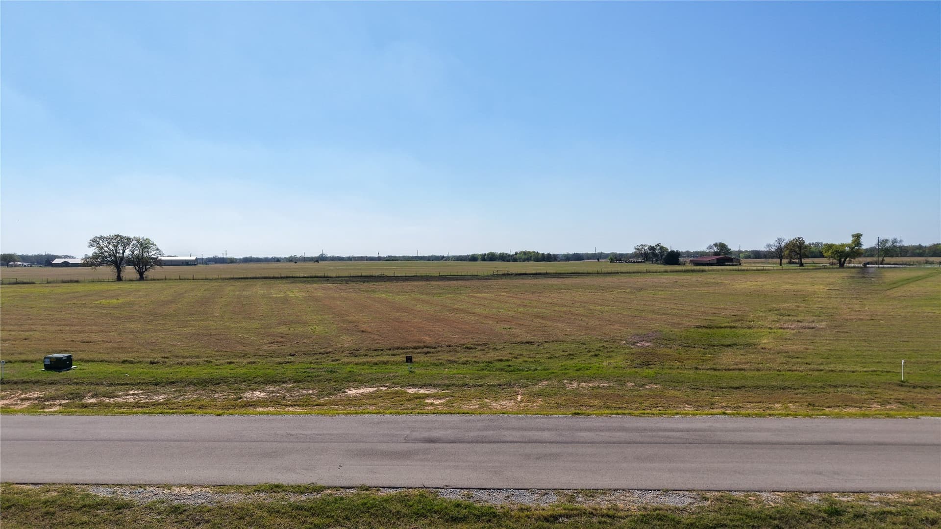2.08 acres in Montague County gallery image 2
