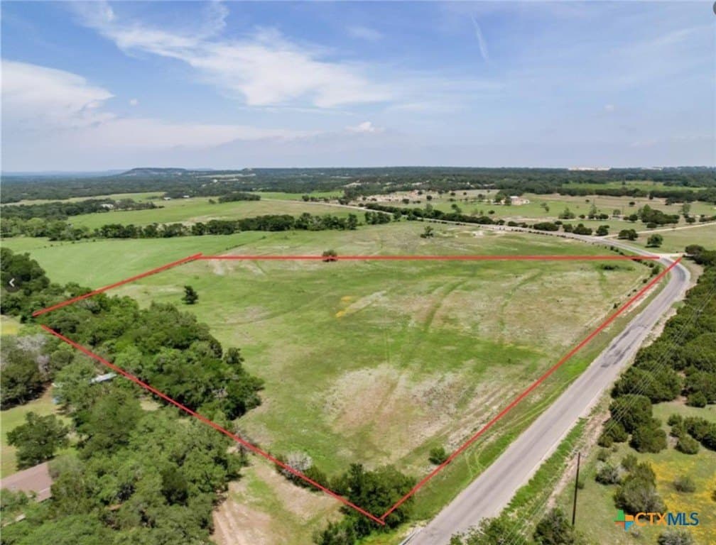 11 acres in Williamson County