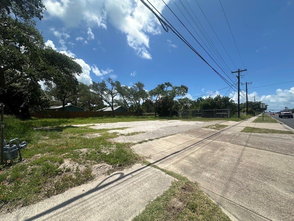 0.23 acres in Aransas County - photo 2