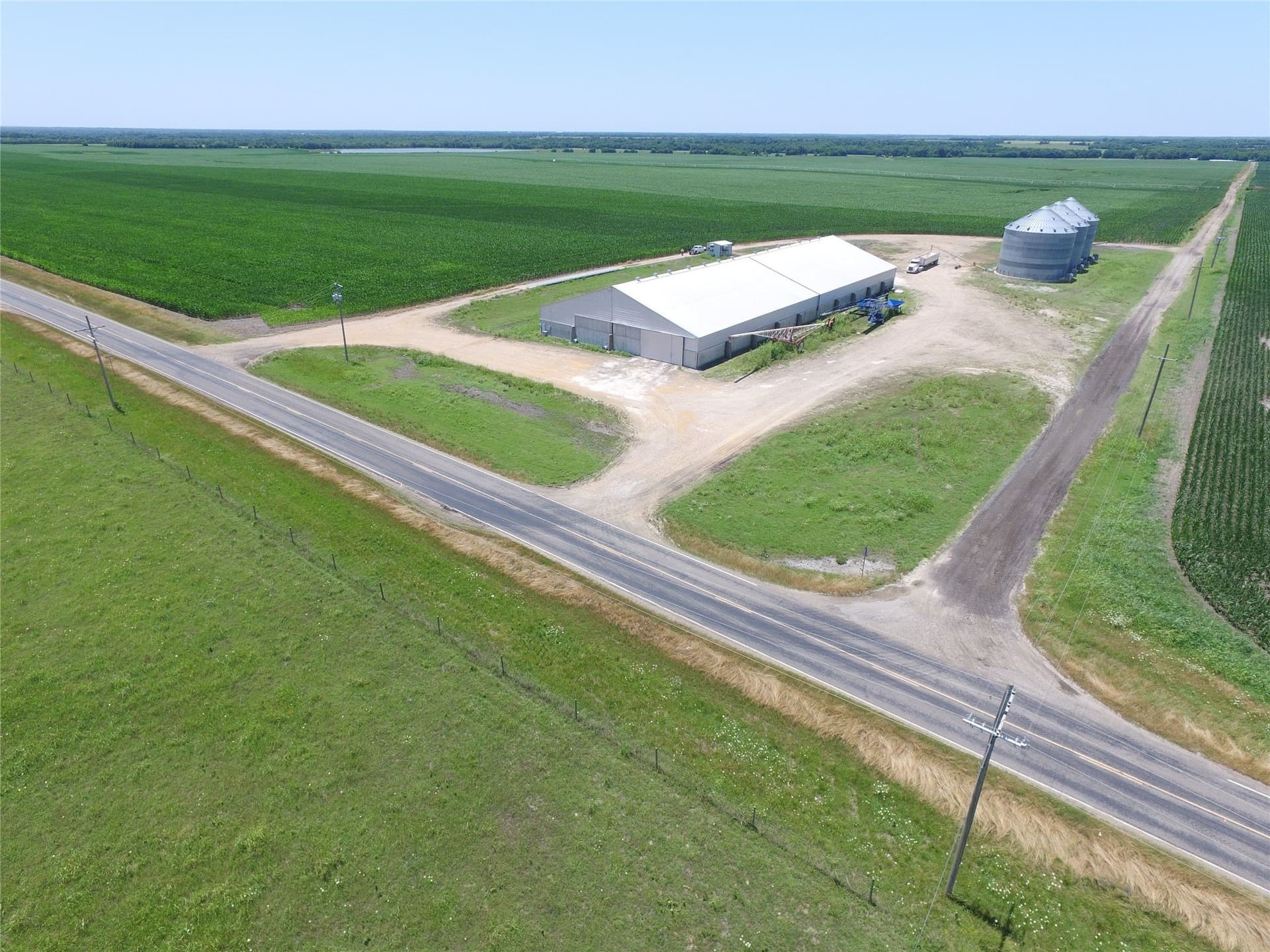 2,125 acres in Lamar County - photo 7