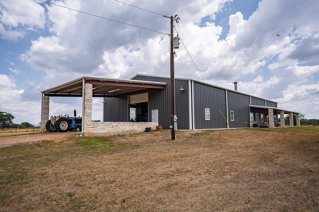55.37 acres in Lavaca County gallery image 4