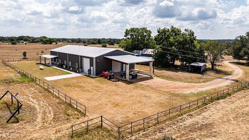 55.37 acres in Lavaca County gallery image 2