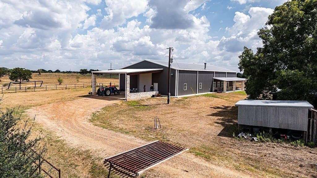 55.37 acres in Lavaca County gallery image 3