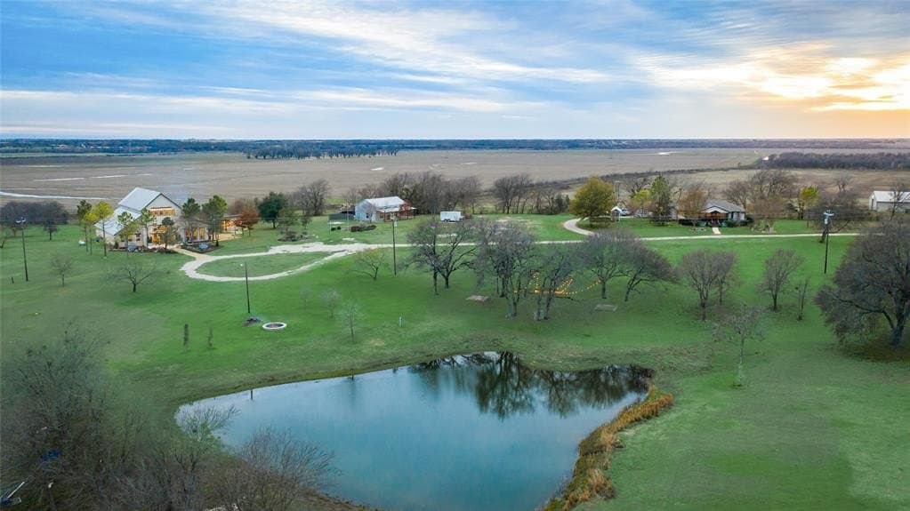 66.47 acres in Ellis County