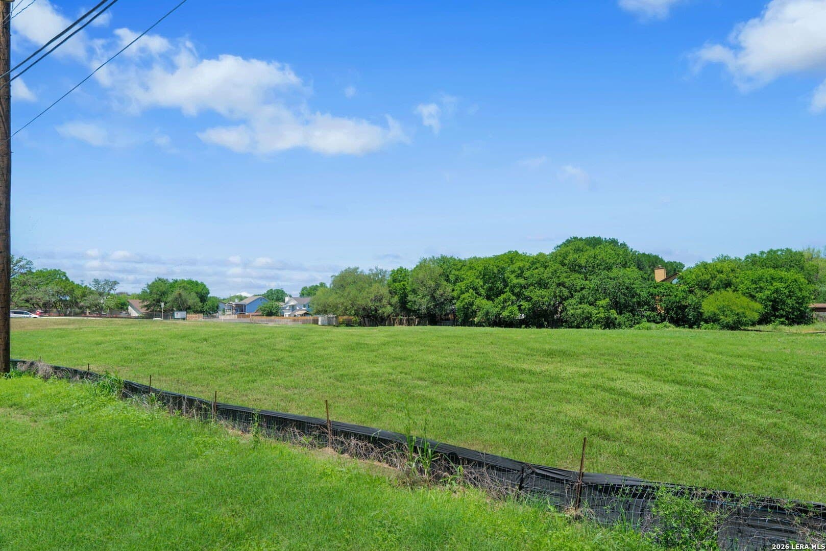 2.35 acres in Bexar County gallery image 4