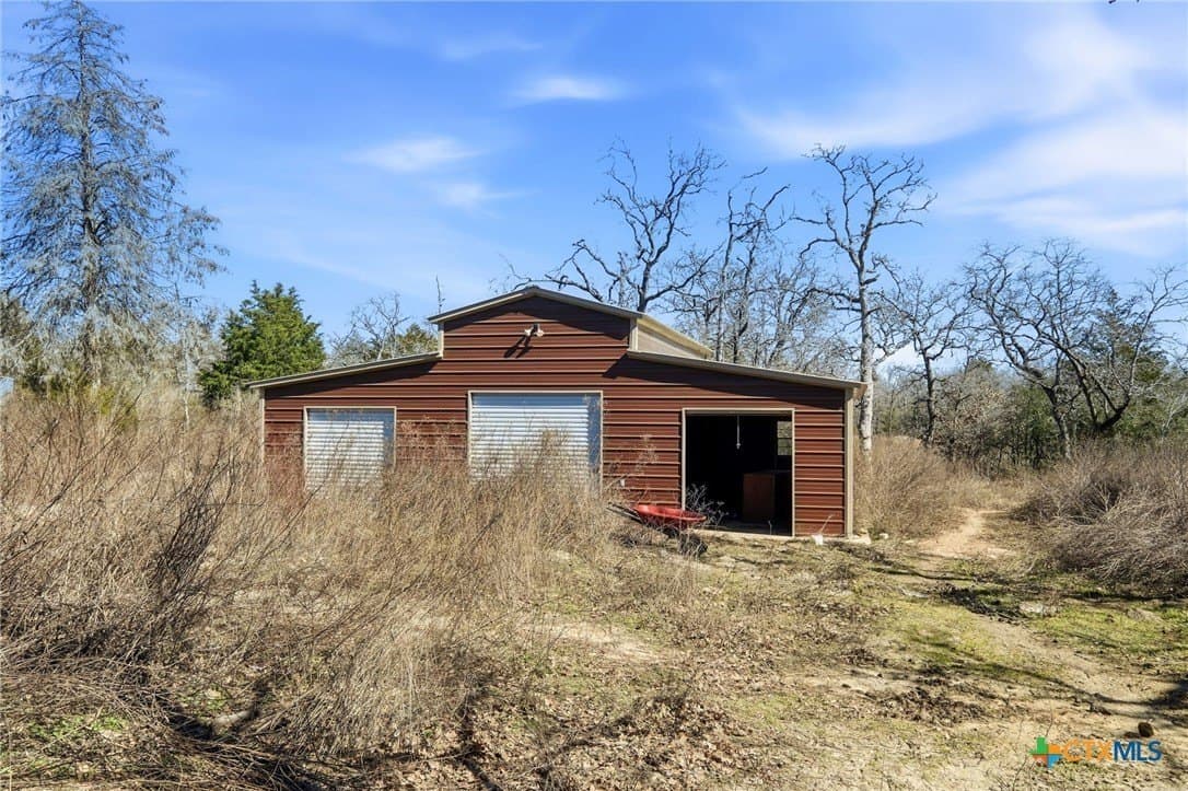 31.42 acres in Milam County - photo 12