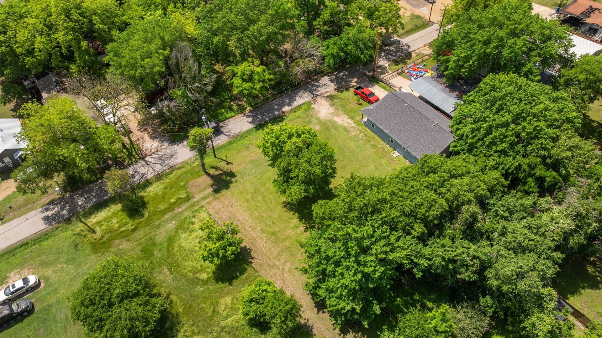 0.16 acres in Ellis County - photo 8