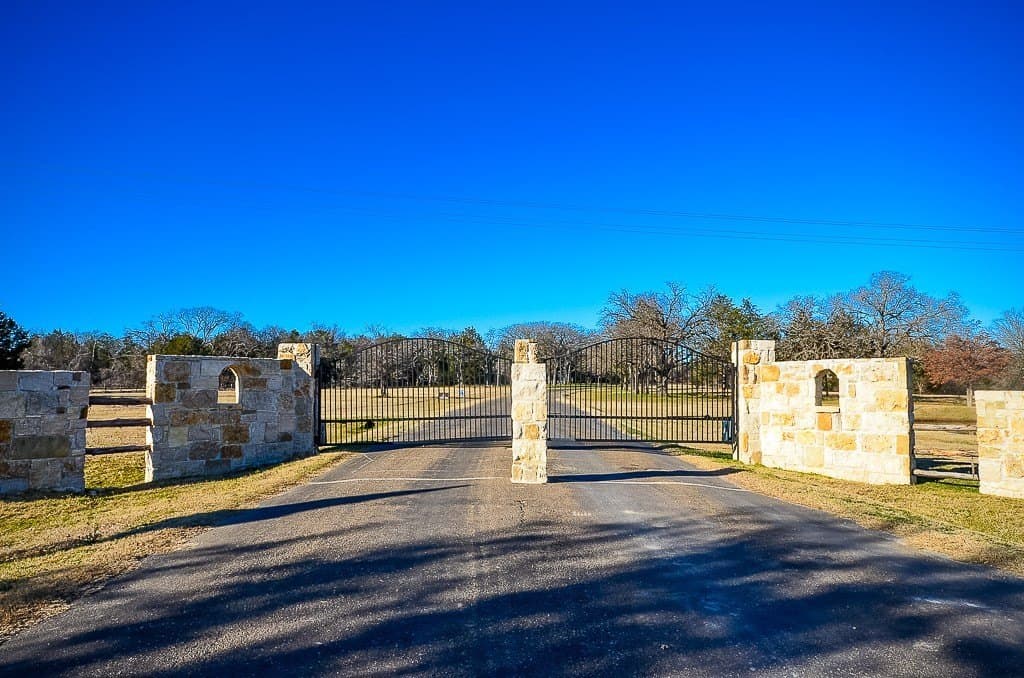 4.05 acres in Navarro County - photo 29