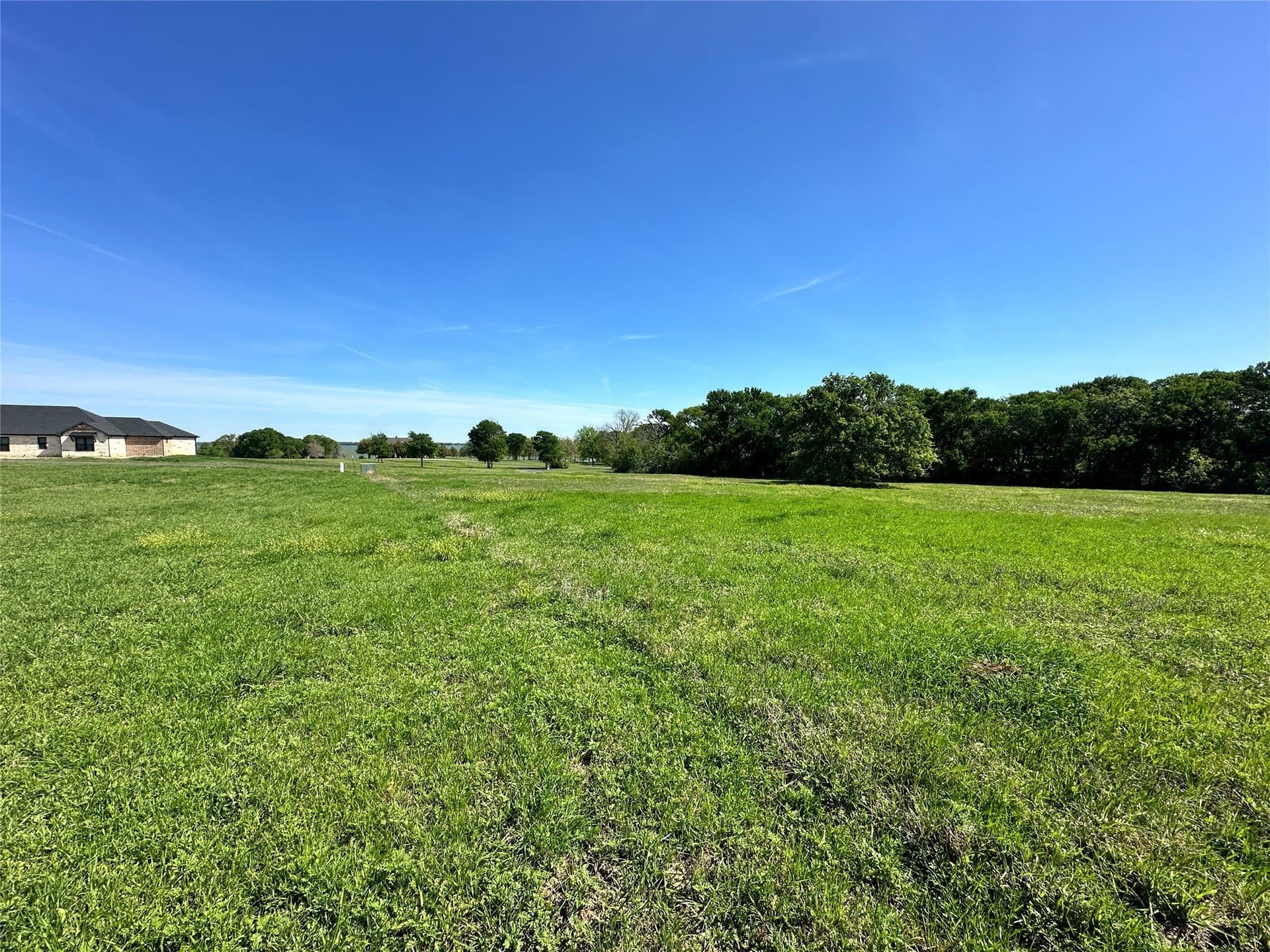 4.05 acres in Navarro County gallery image 2