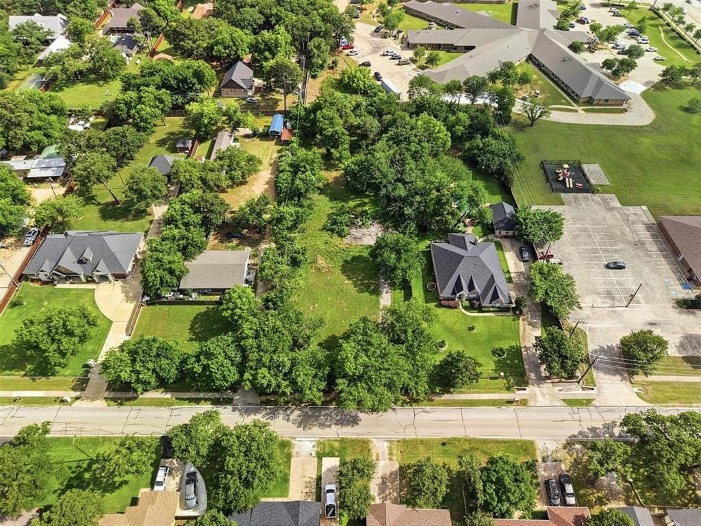 0.86 acres in Tarrant County featured view