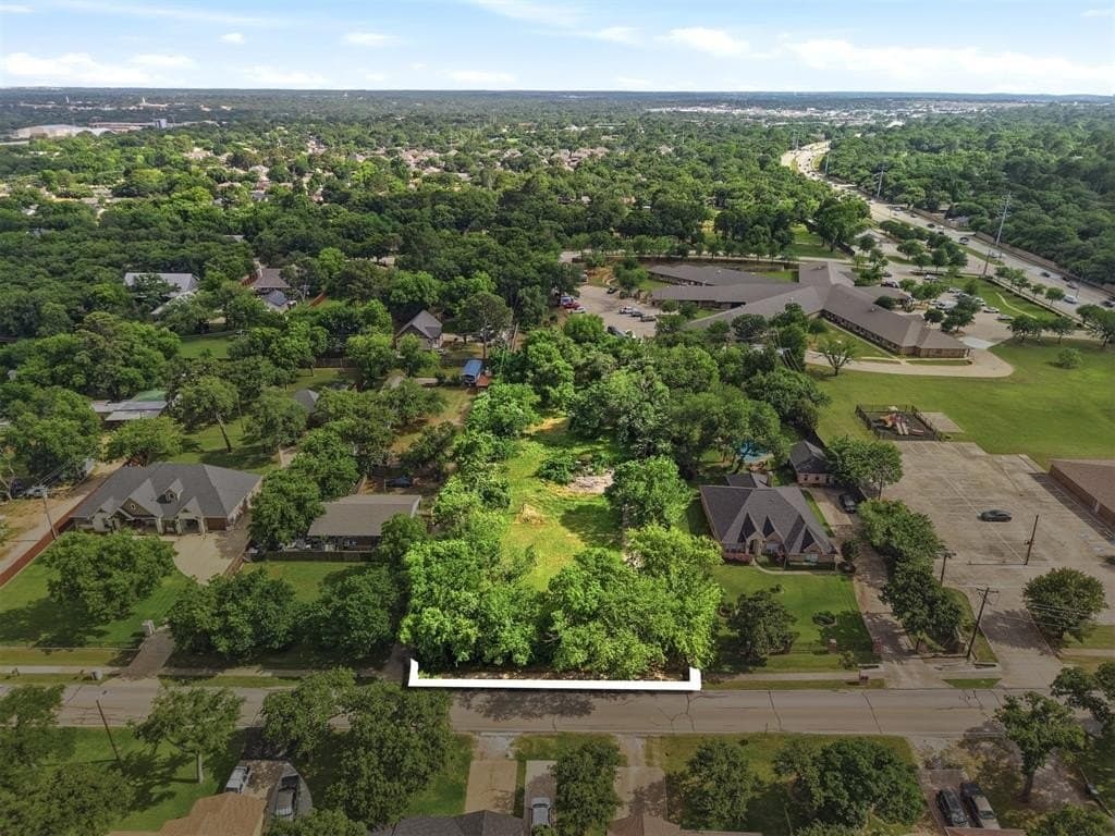 0.86 acres in Tarrant County gallery image 2