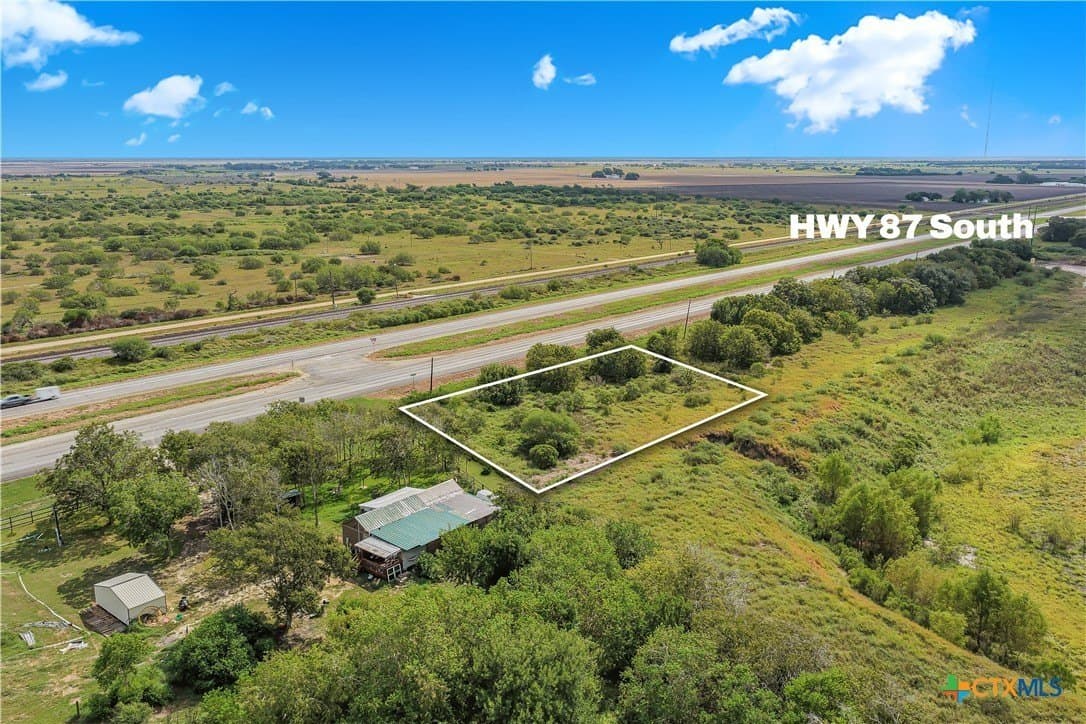 0.4 acres in Victoria County - photo 5