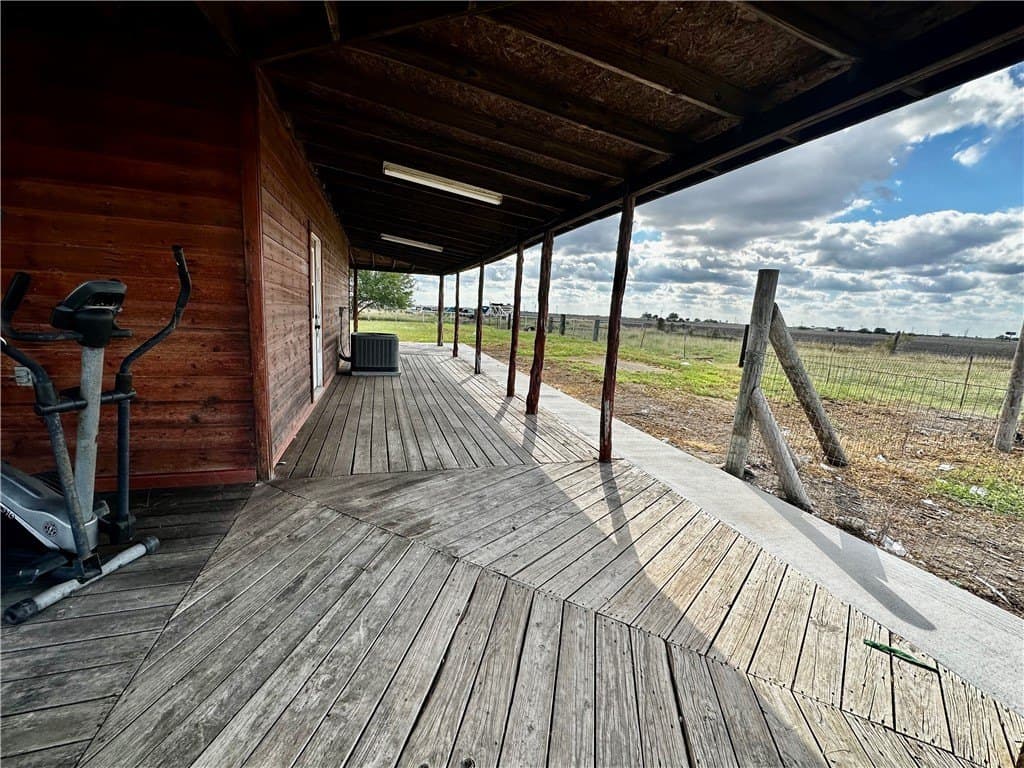 10.73 acres in Nueces County - photo 27