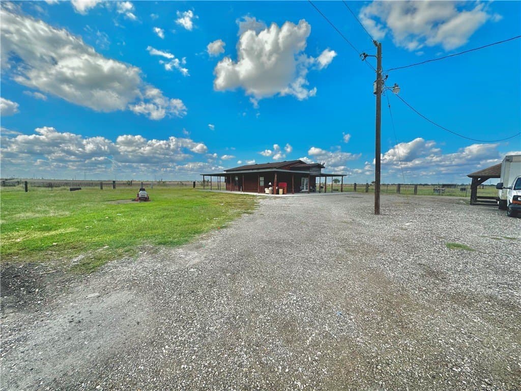 10.73 acres in Nueces County - photo 2