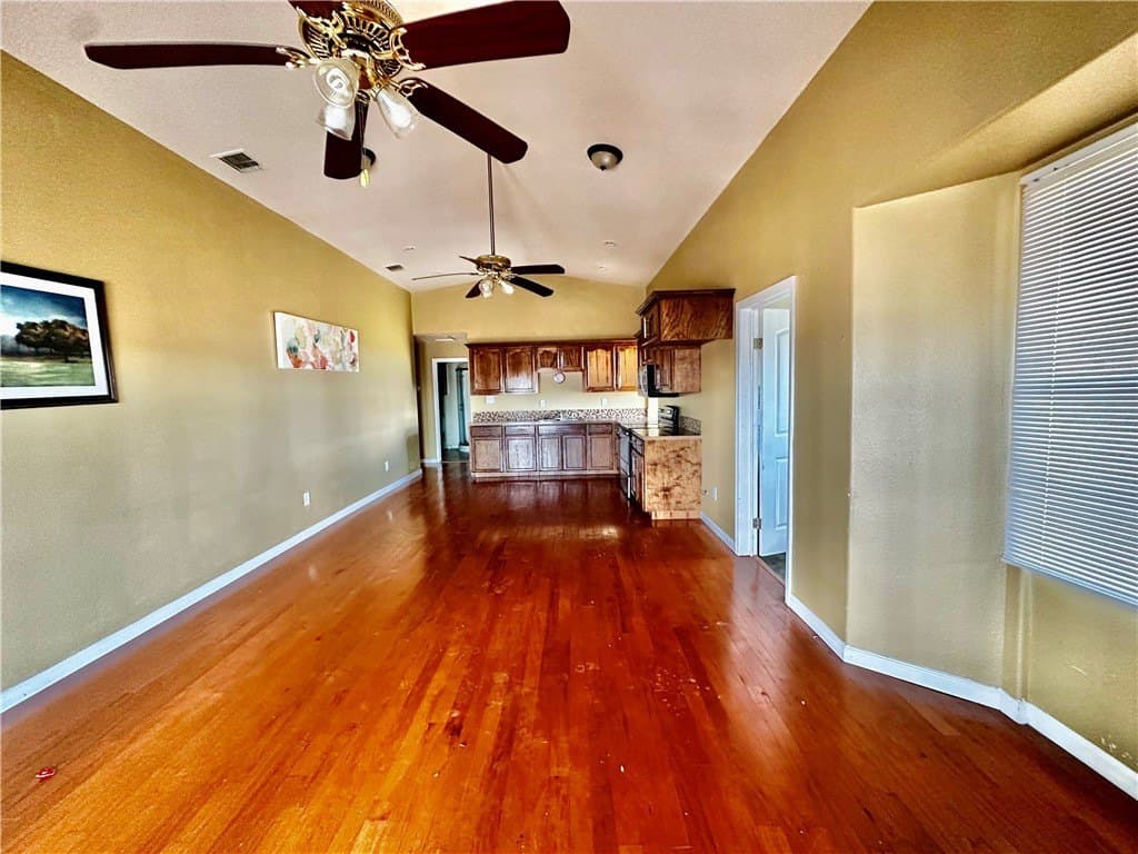 10.73 acres in Nueces County - photo 18