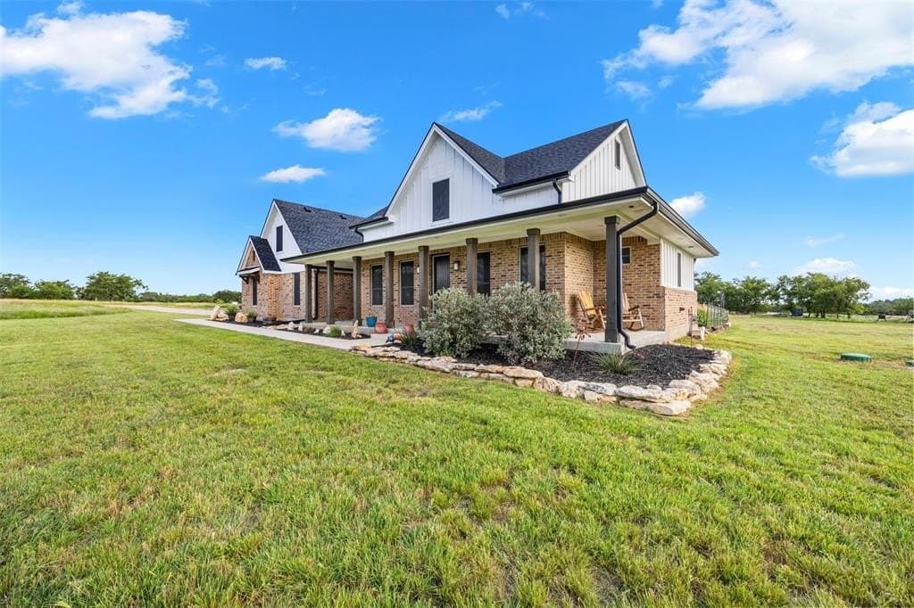 10 acres in Burnet County gallery image 2