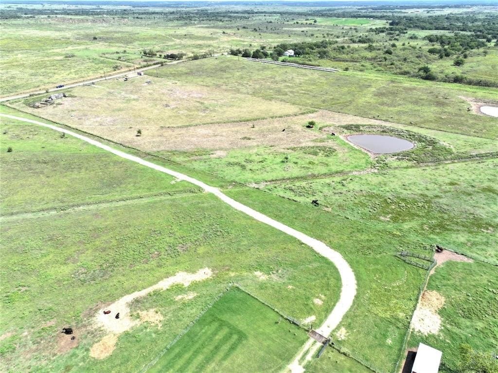 10.5 acres in Montague County gallery image 2