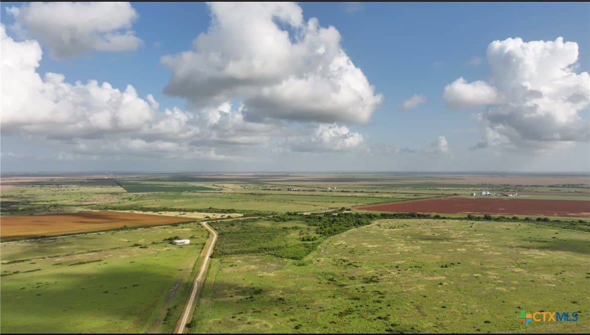 1,088.76 acres in Calhoun County - photo 6